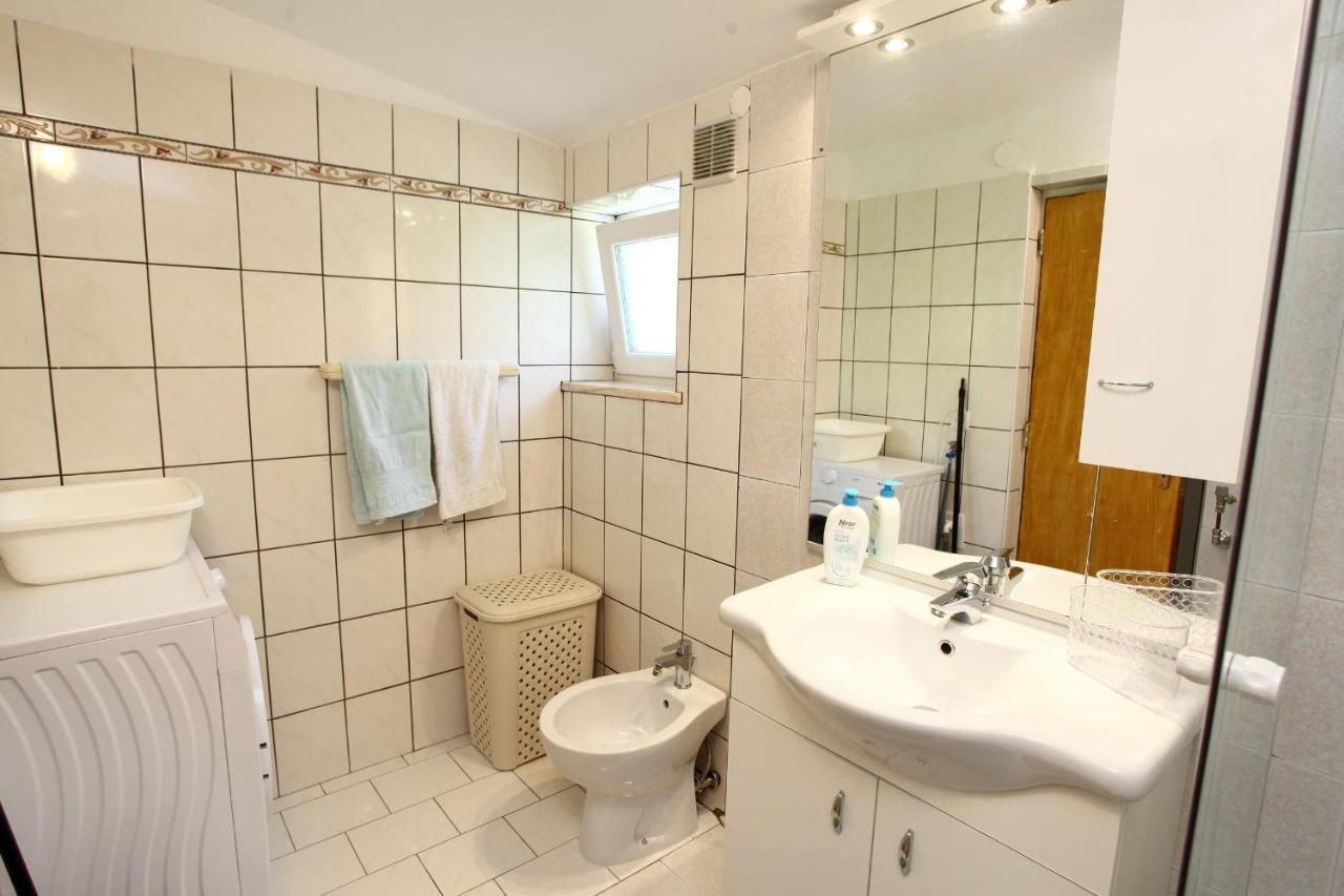 Pleasant Homes Cele Portoroz Bagian luar foto
